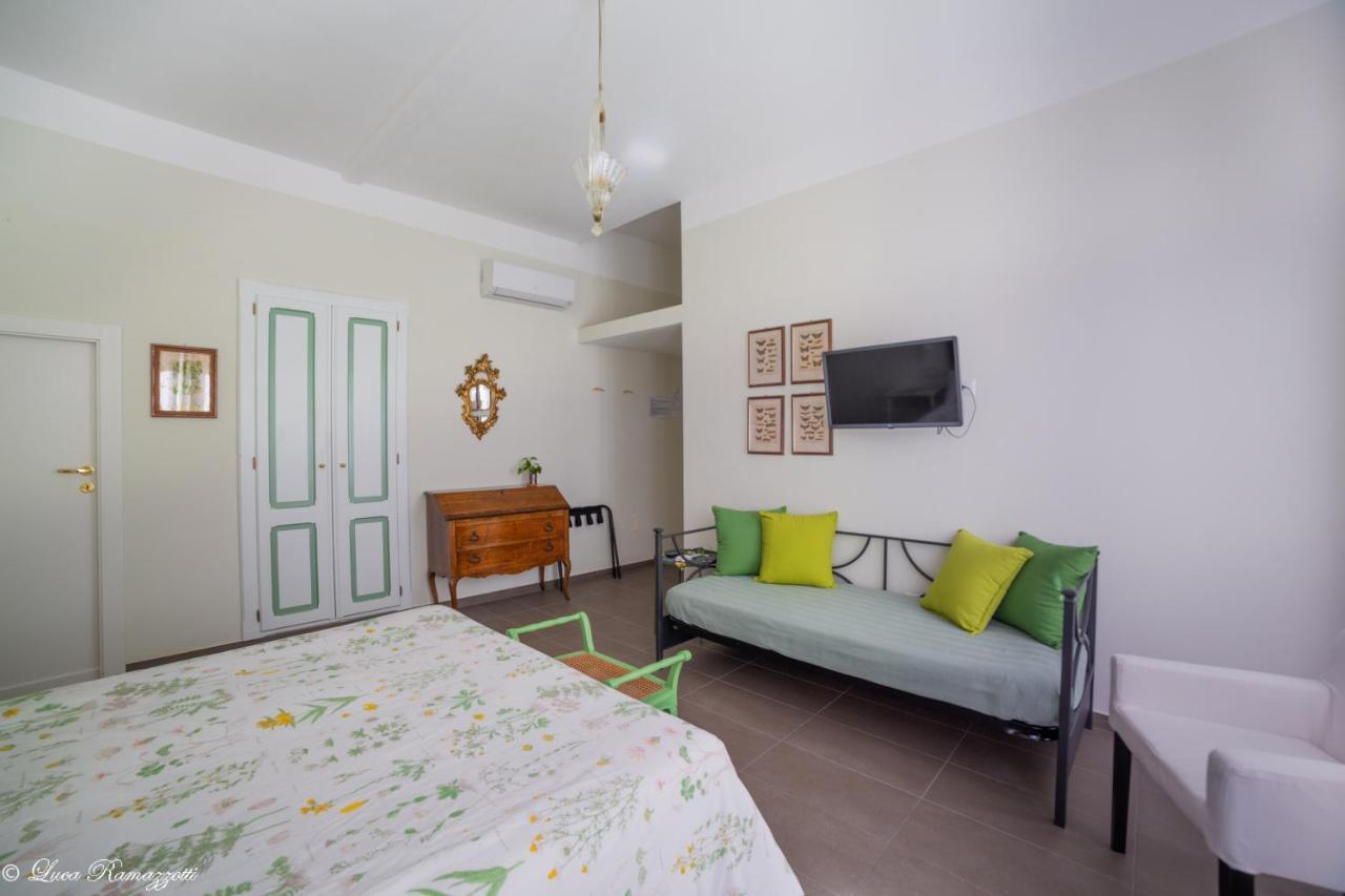 Janna 'E Mare Hotel Cagliari Exterior foto